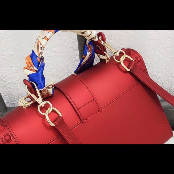 Baguette Handbag - Picture 7 of 8